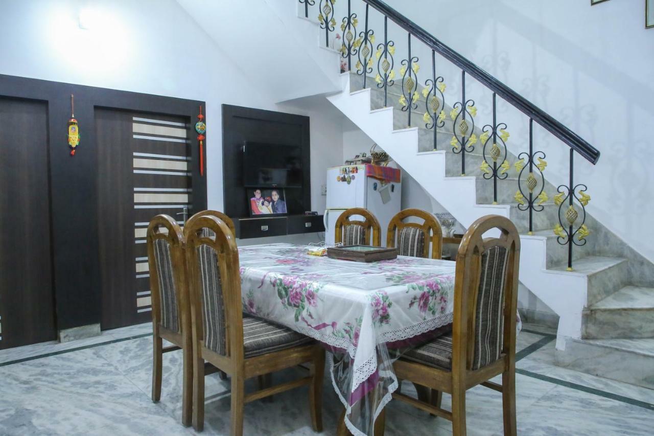 Aradhana'S Home Stay アーグラ エクステリア 写真