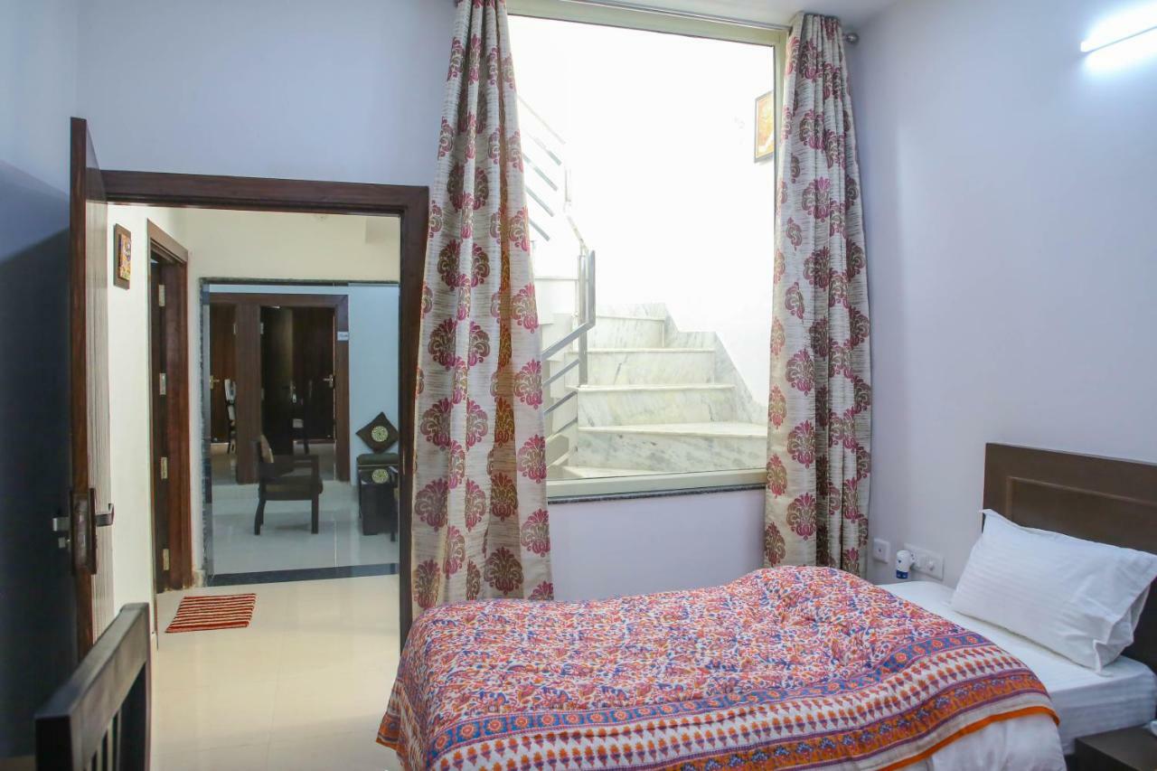 Aradhana'S Home Stay アーグラ エクステリア 写真