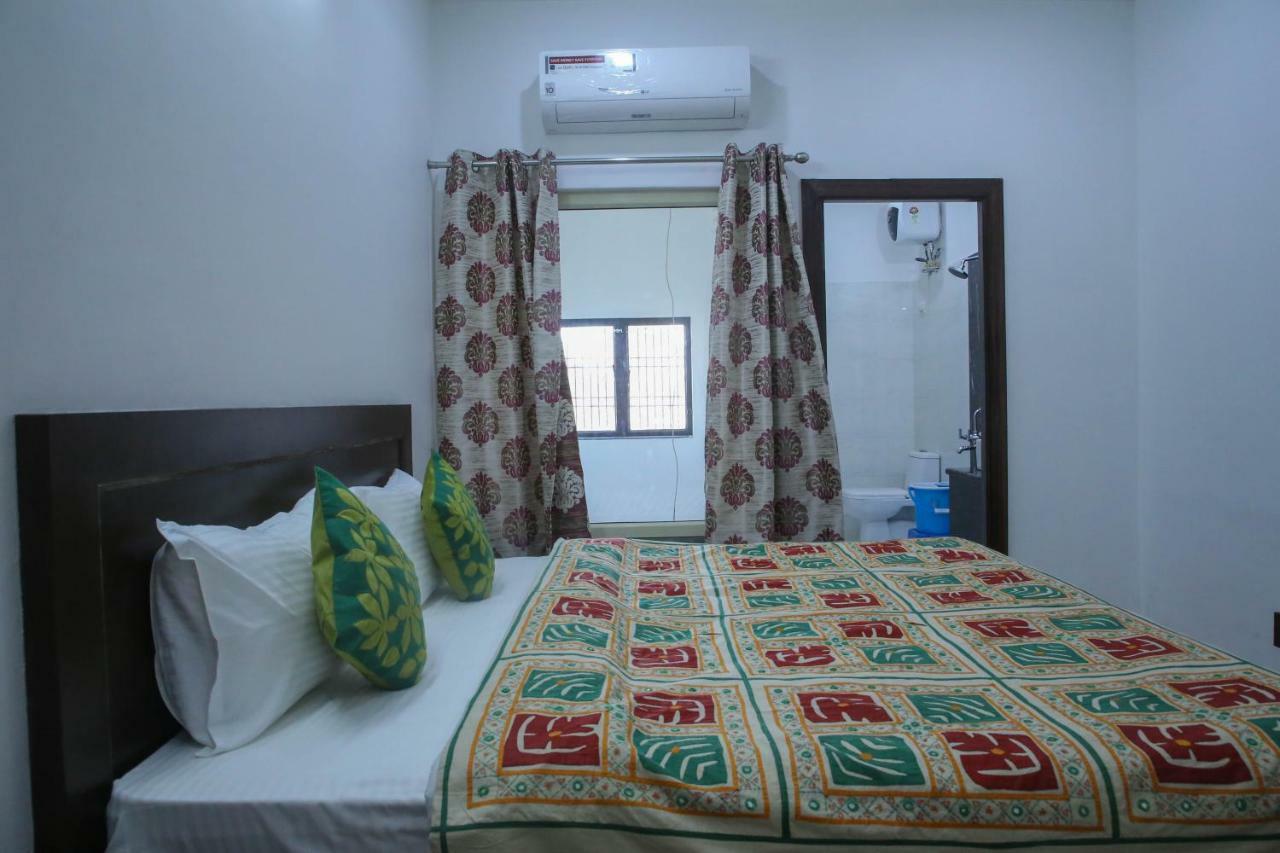 Aradhana'S Home Stay アーグラ エクステリア 写真