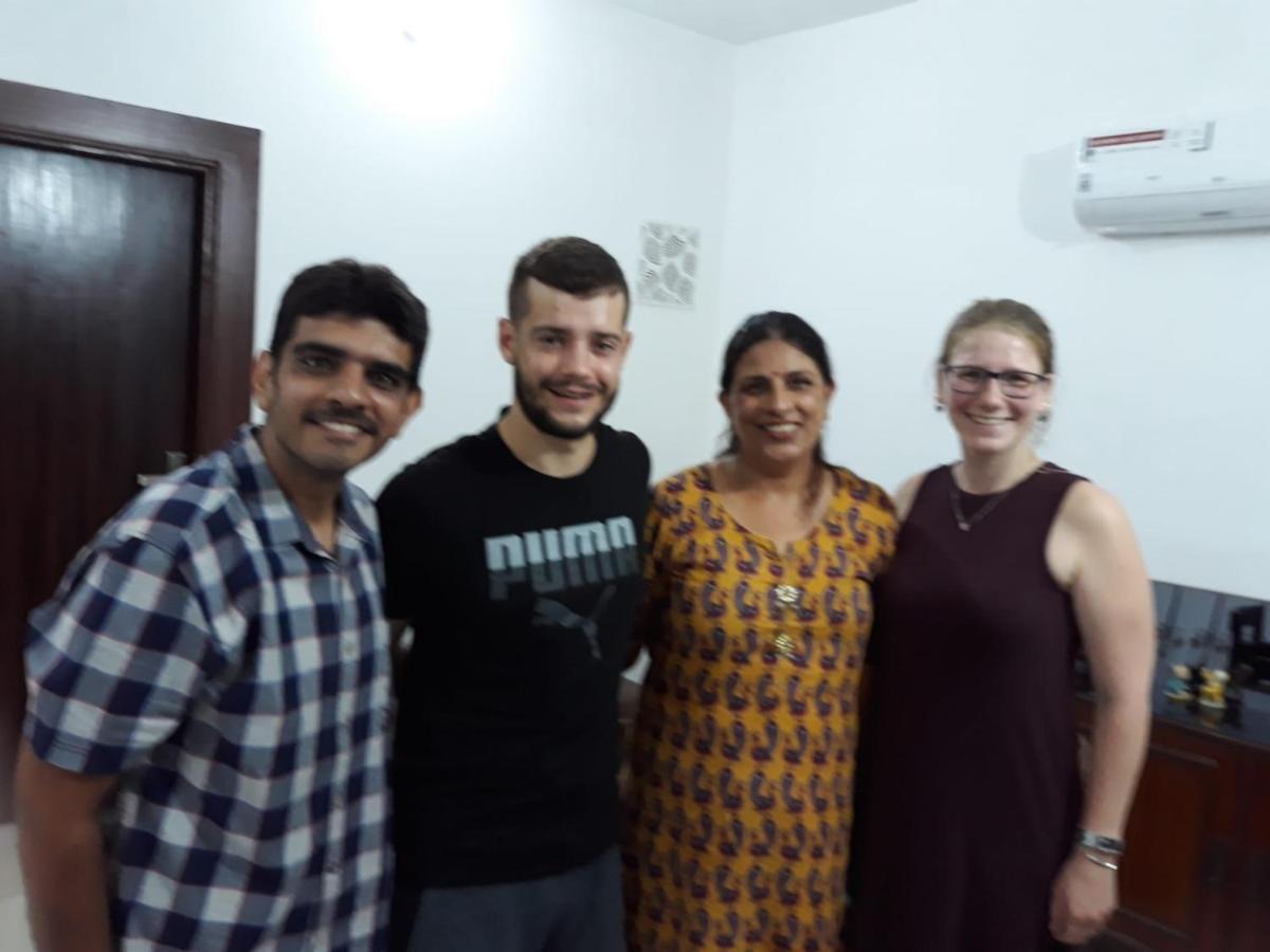 Aradhana'S Home Stay アーグラ エクステリア 写真