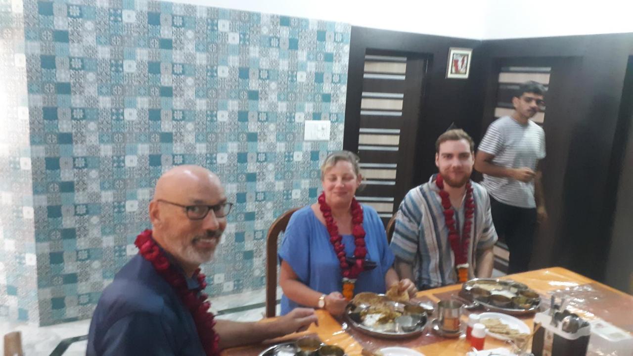 Aradhana'S Home Stay アーグラ エクステリア 写真