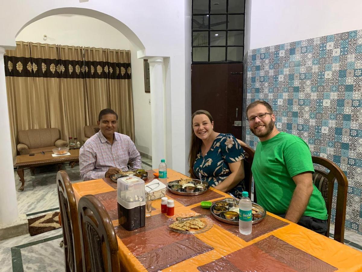 Aradhana'S Home Stay アーグラ エクステリア 写真